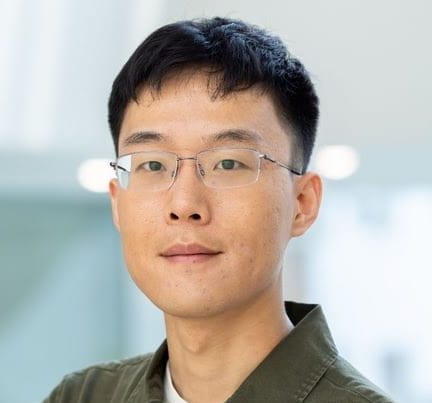 Rowland welcomes Fellow Zeguan Wang
